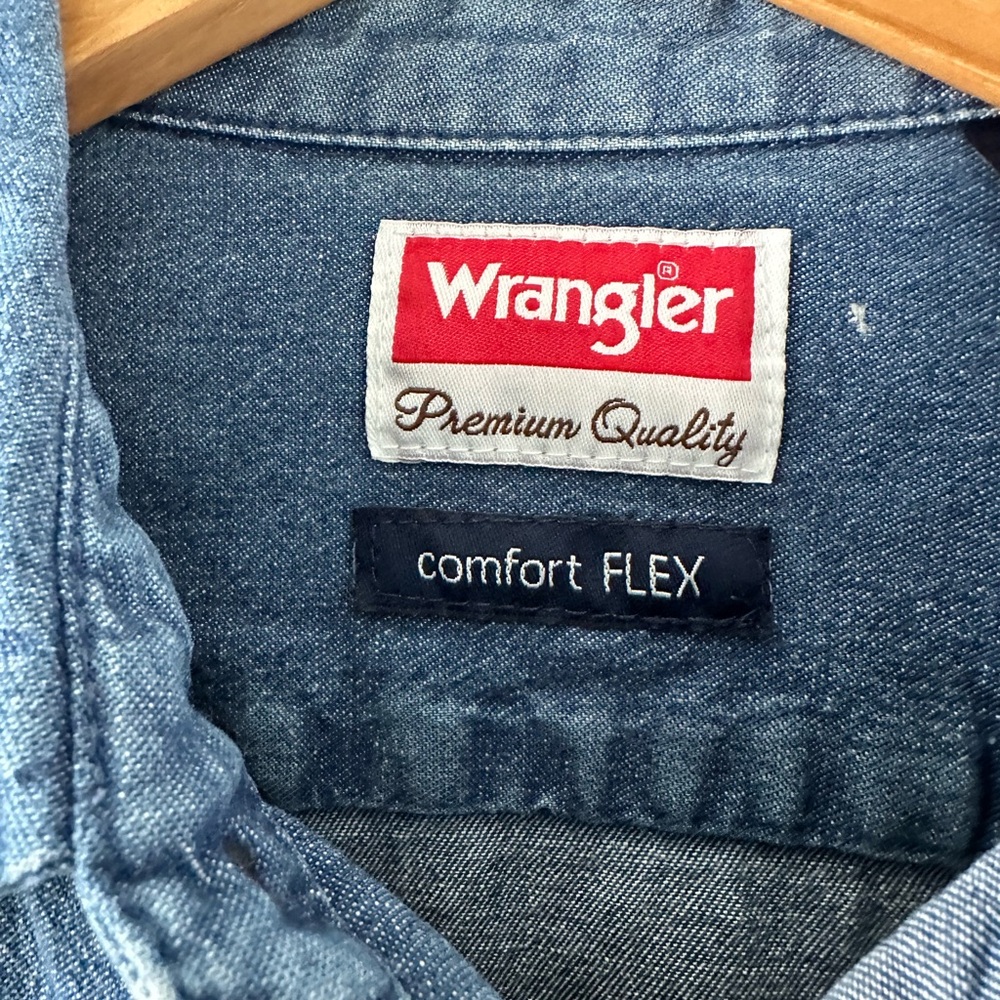 Wrangler comfort flex denim shirt - Picture 3 of 5